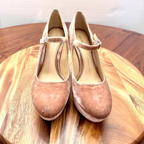 Velvet platform pumps - Picture 2 of 8